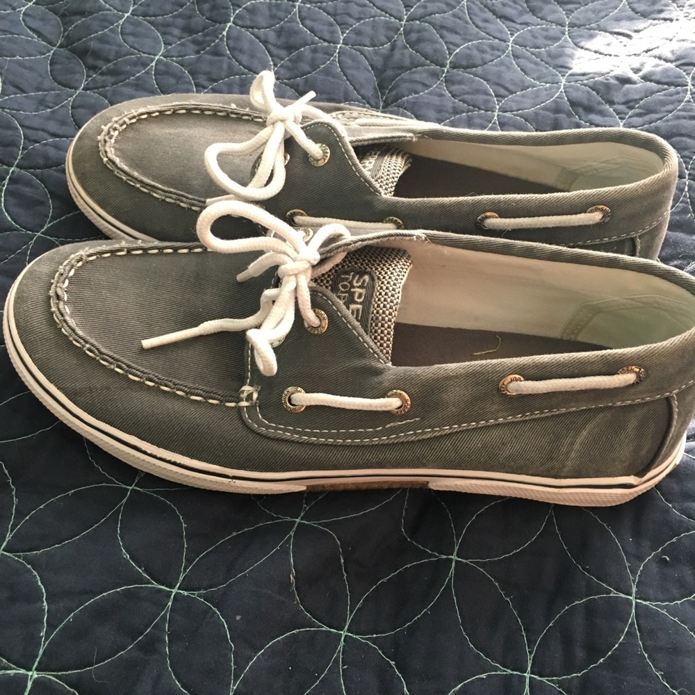 Sperry boat shoes navy